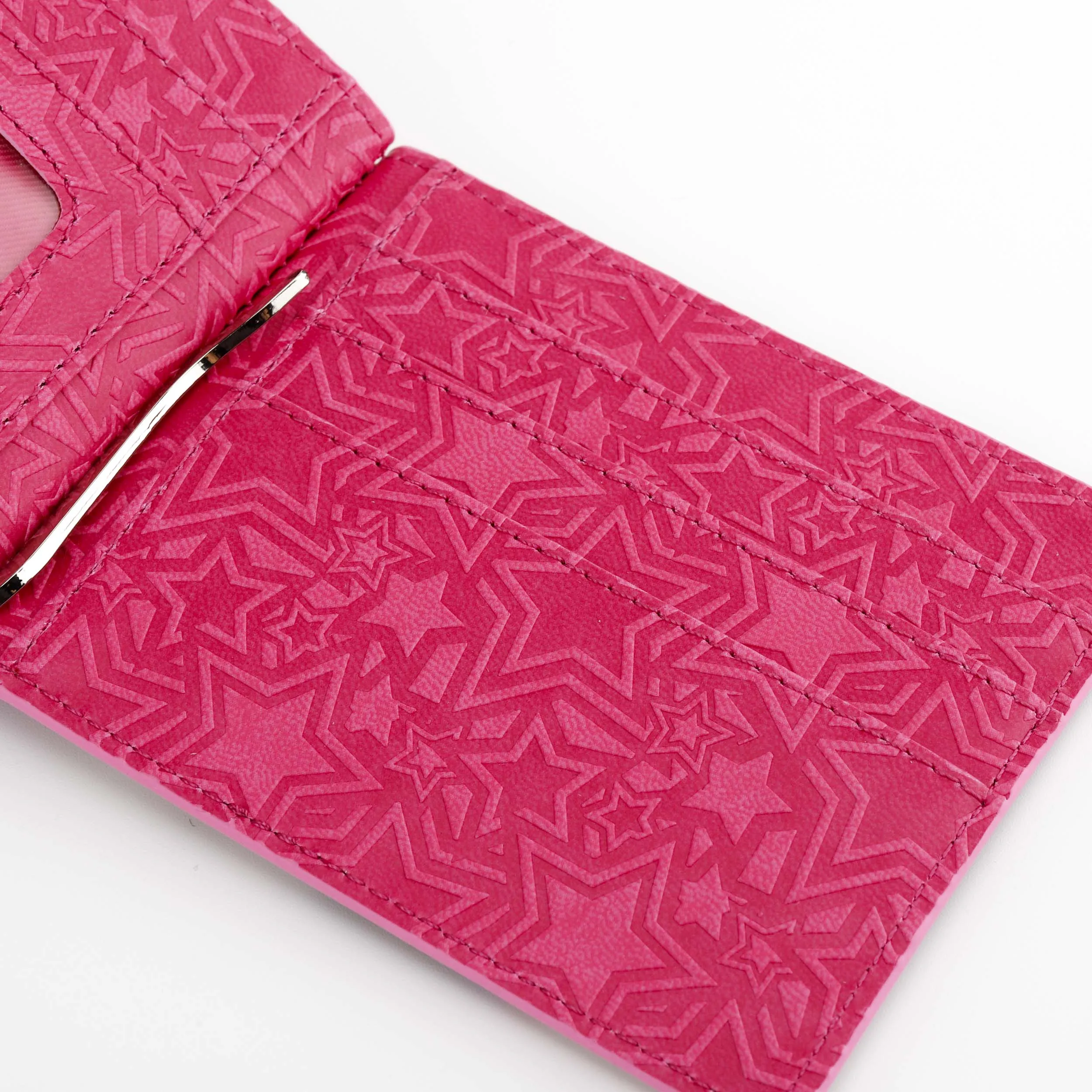Kujo v Brando Wallets